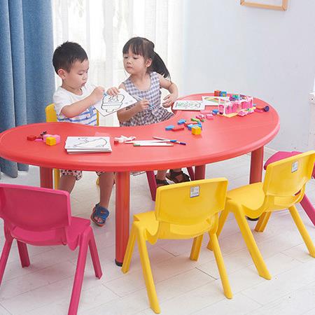 Fan-shaped Children's Table